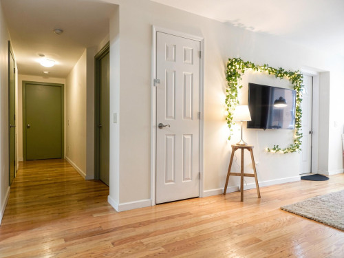Queens Home II - Gallery - 10