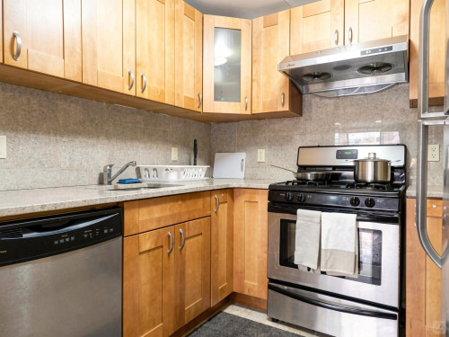 Queens Home II - Gallery - 7