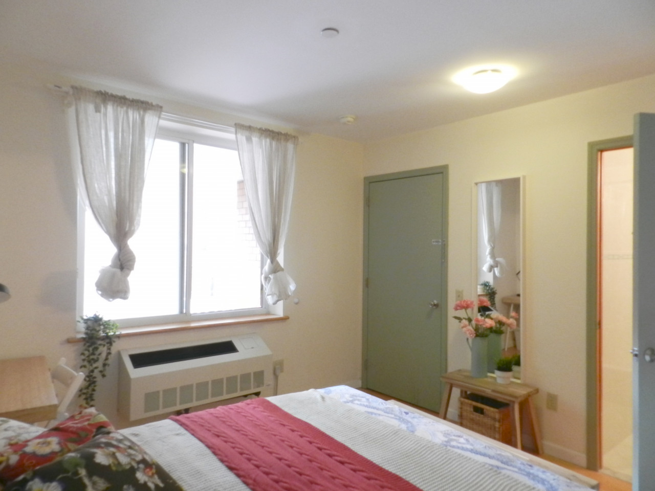 Room A - 32