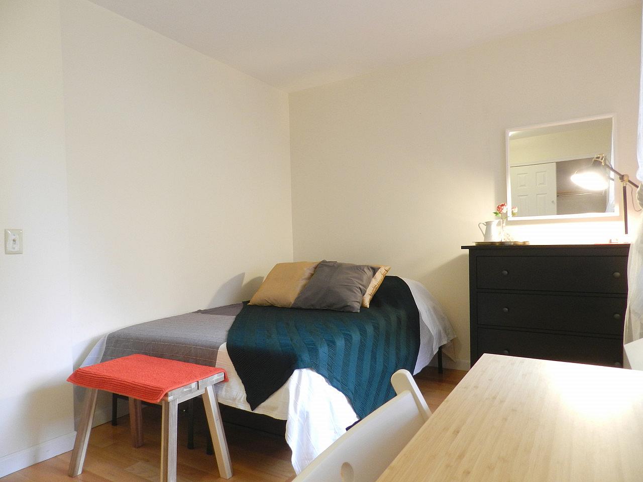 Room B - 33