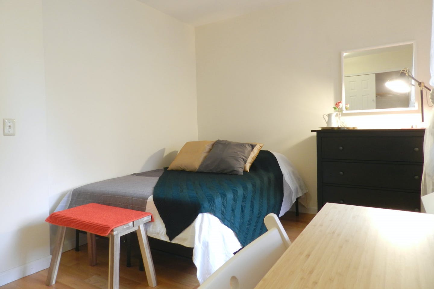 Room B - 5