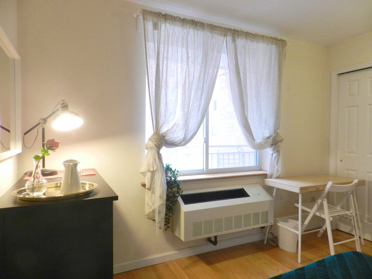 Room B - 21