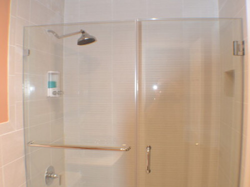  Room in the heart of Coral Gables