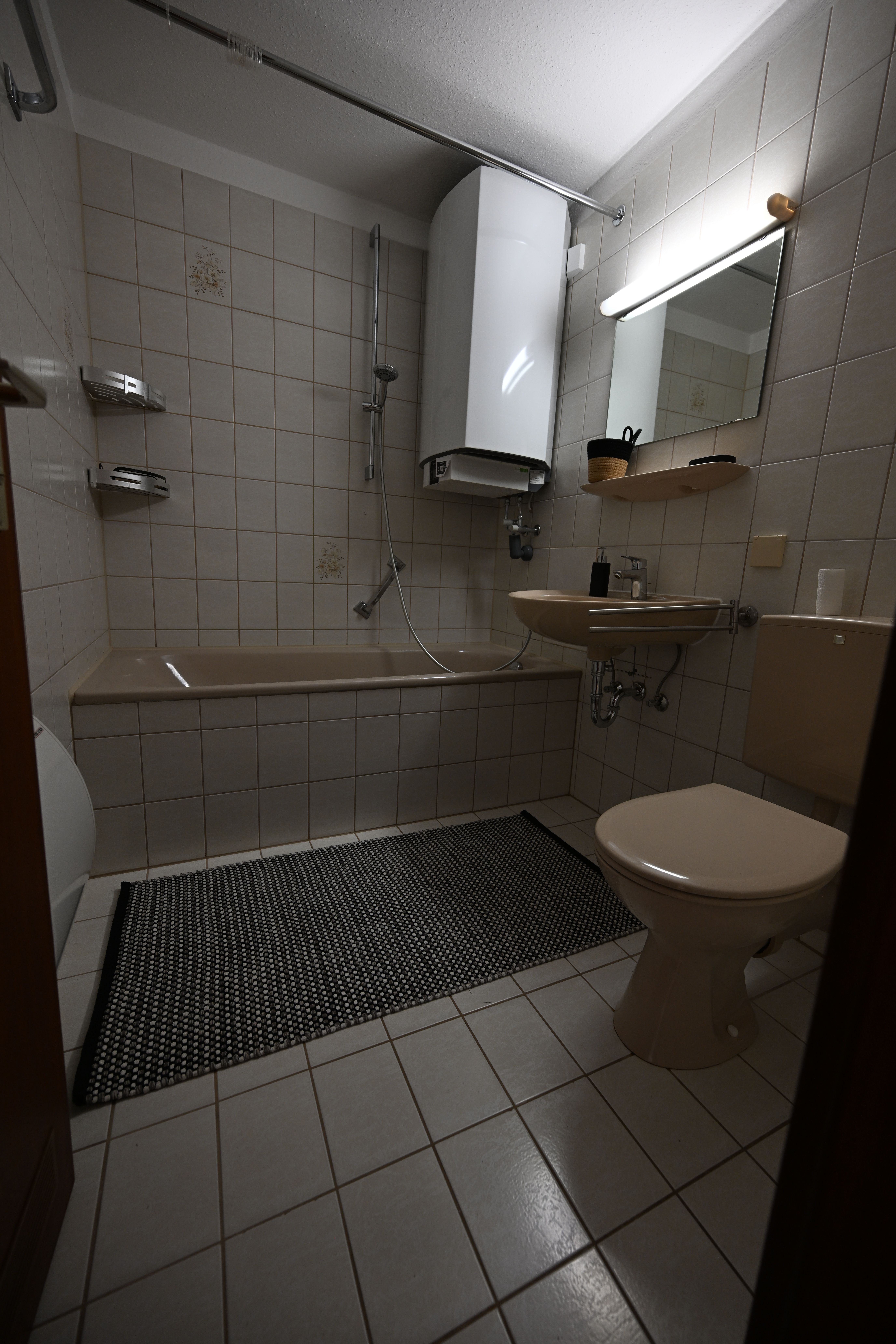 Modern And Quiet Apartment In Tübingen - 9