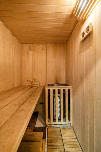 Broadway Residence - Gallery - 24