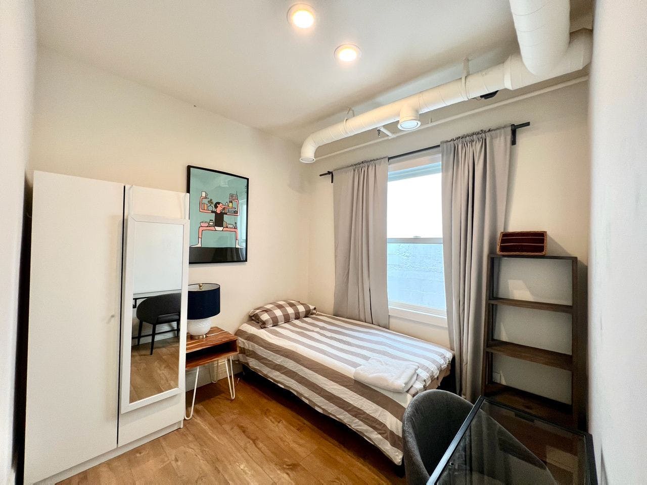 Small Private Room - Russian Hill Residence - Gallery - 1