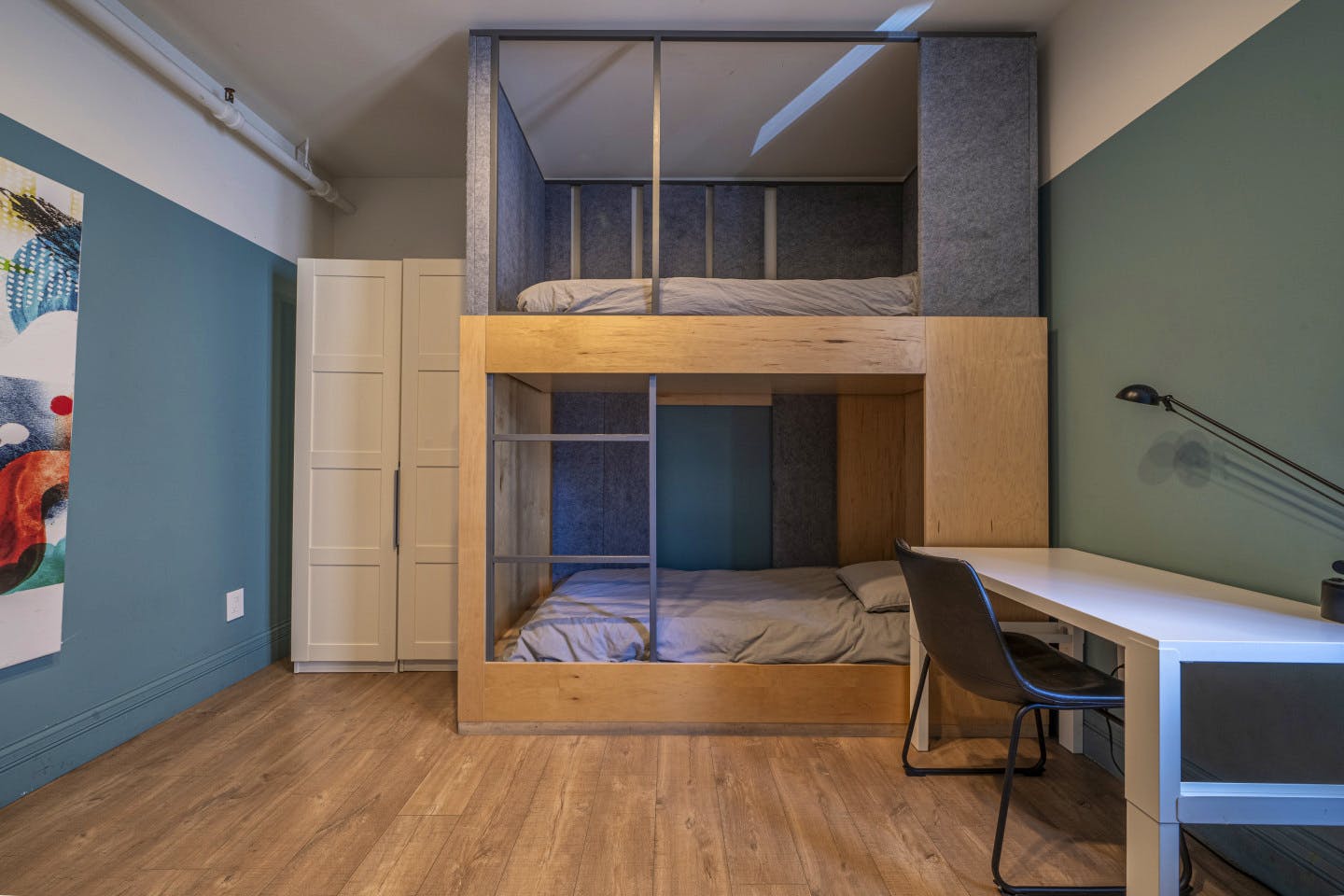 Bed In A 2-Bed Females Only Room - Russian Hill Residence - Gallery - 2