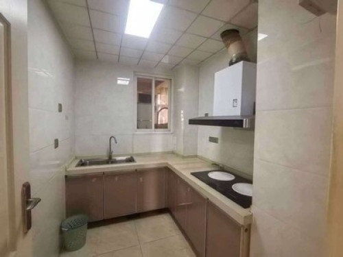 Single room in Kunming, Yunnan, available for short-term rental.