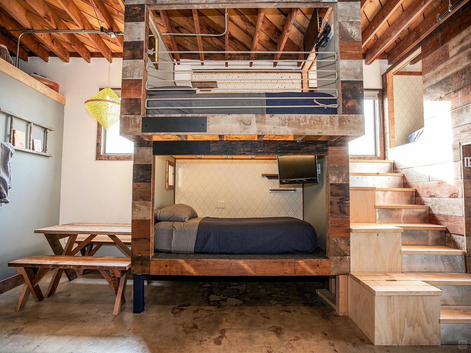 Bed In A 8-Bed Mixed Gender Room II - 18