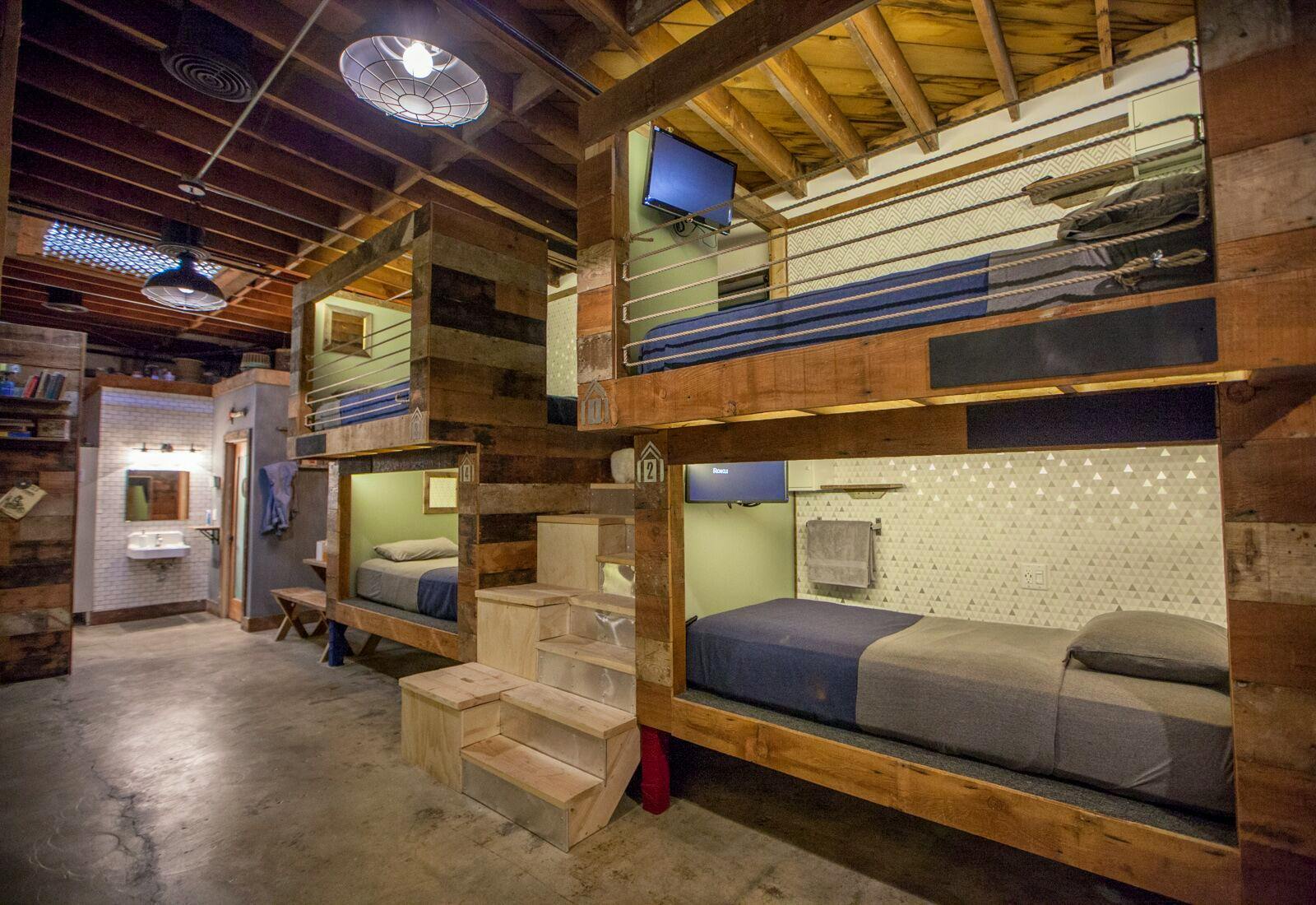 Bed In A 8-Bed Mixed Gender Room II - 7