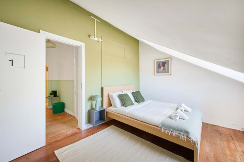 Room in a 5-bedroom apartment in Rua dos Poiais de São Bento , Lisboa - Gallery - 8