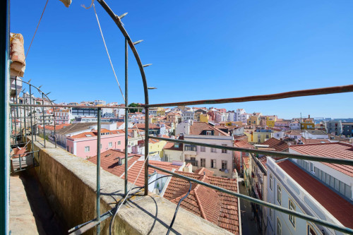 Room in a 5-bedroom apartment in Rua dos Poiais de São Bento , Lisboa - Gallery - 11