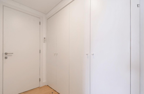 Shining 3 Bedroom Apartment with a balcony close to  - Gallery - 10