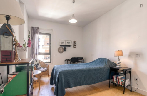 Shining 3 Bedroom Apartment with a balcony close to  - Gallery - 6