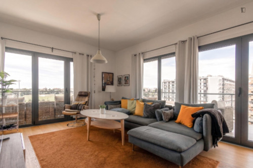 Shining 3 Bedroom Apartment with a balcony close to  - Gallery - 30