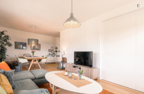 Shining 3 Bedroom Apartment with a balcony close to  - Gallery - 31