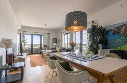 Shining 3 Bedroom Apartment with a balcony close to  - Gallery - 26