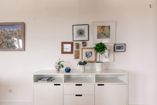 Shining 3 Bedroom Apartment with a balcony close to  - Gallery - 9