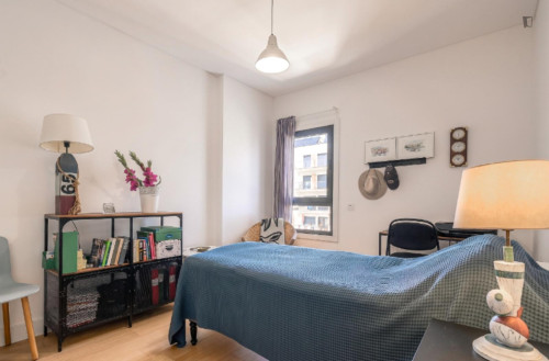 Shining 3 Bedroom Apartment with a balcony close to  - Gallery - 8