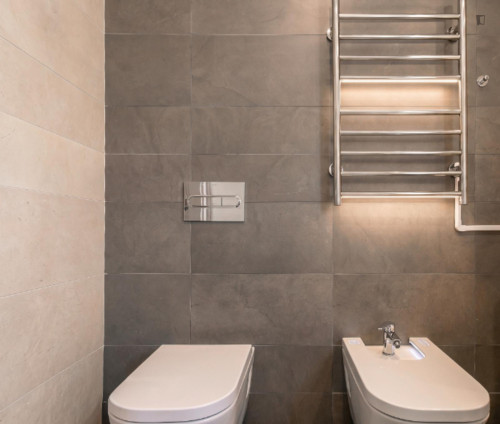 Shining 3 Bedroom Apartment with a balcony close to  - Gallery - 39
