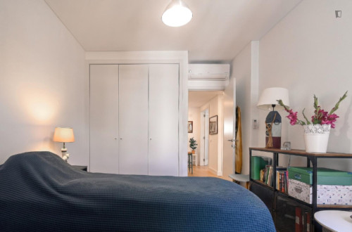 Shining 3 Bedroom Apartment with a balcony close to  - Gallery - 7