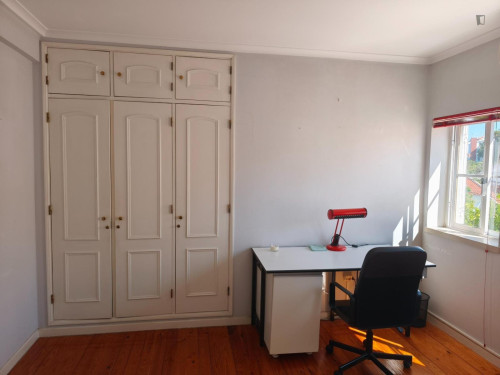 Unique Single Bedroom close to NOVA School of Science and Technology