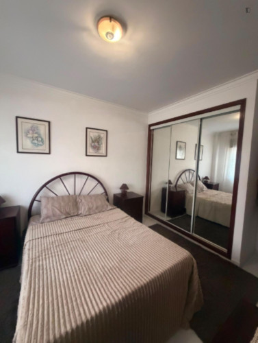Comfy Double Bedroom close to Tarquínio-Paraíso Beach