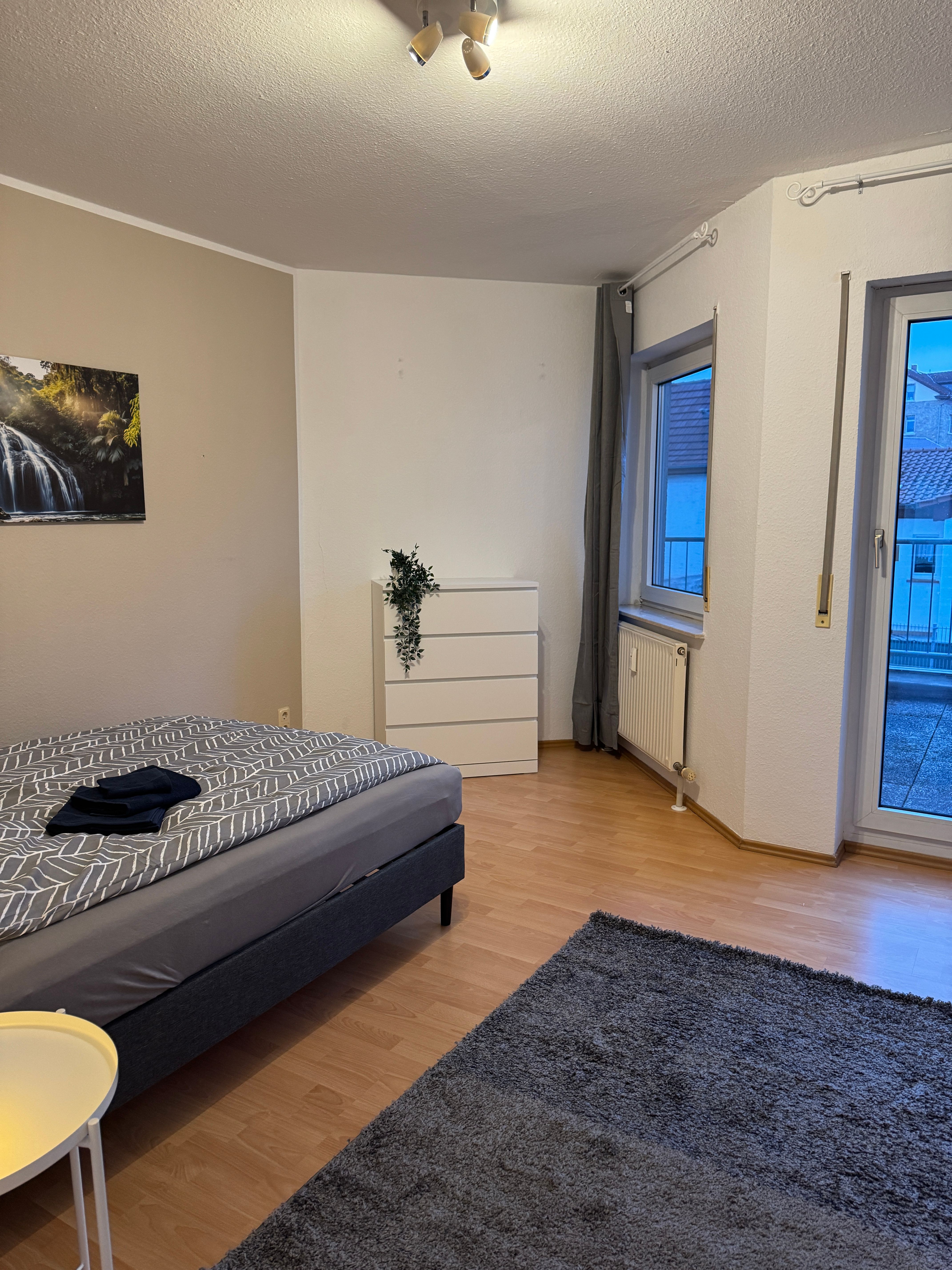Spacious 2-Room Apartment With Parking Space And 2 Balconies In Alzey - 8
