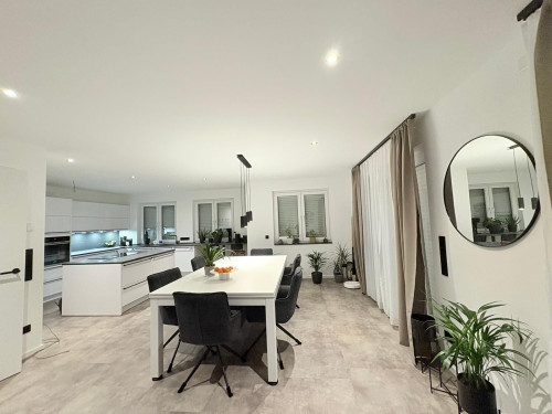 Modern detached house with terrace - Gallery - 7