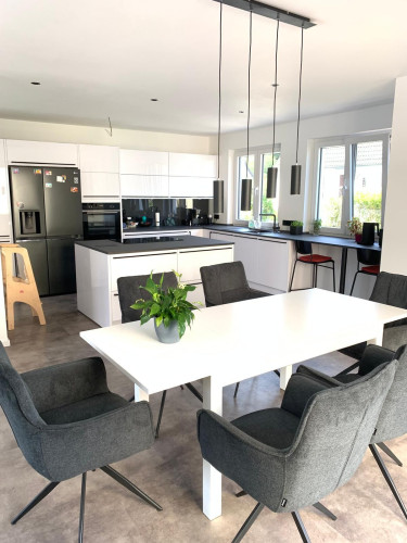 Modern detached house with terrace - Gallery - 9
