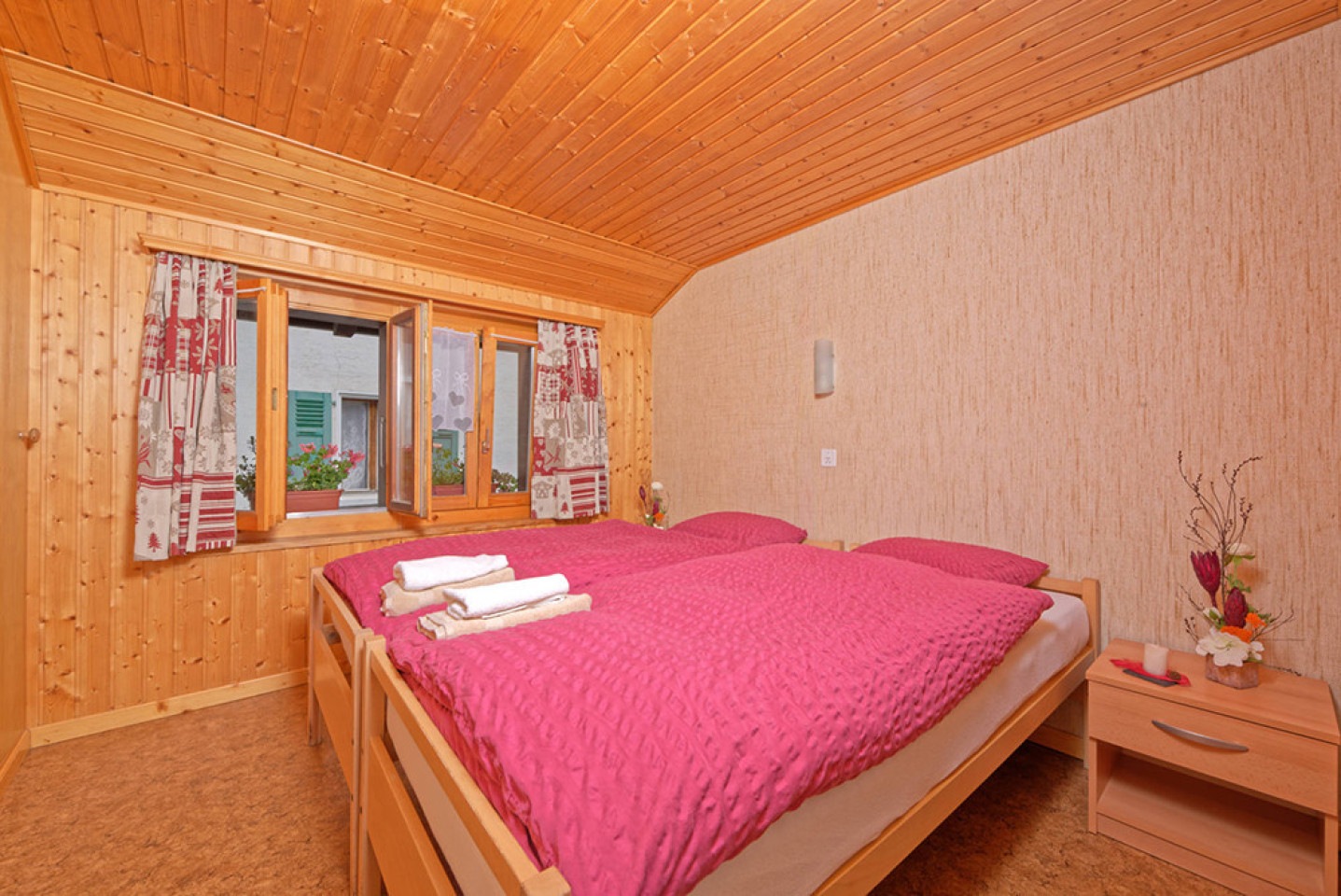  Double Room W/ Shower  -  Antique Lodge w/ Carnotzet + Infrared Sauna  - Gallery -  12