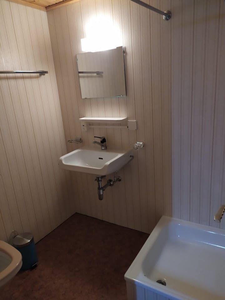  Double Room W/ Shower  -  Antique Lodge w/ Carnotzet + Infrared Sauna  - Gallery -  4