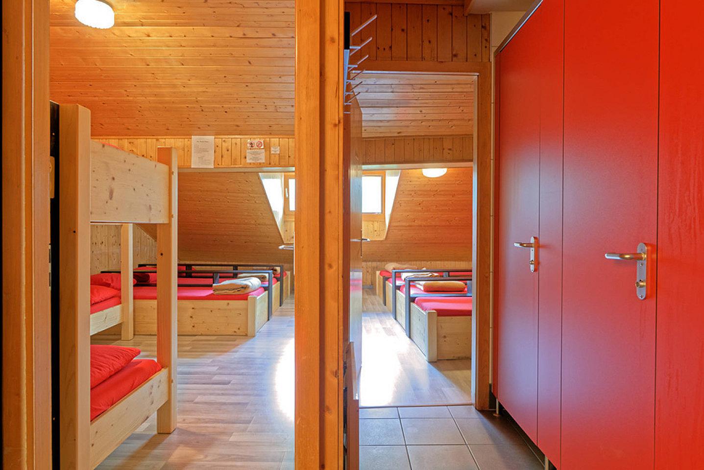  Bed In A 4-Bed Room (females Only)  -  Antique Lodge w/ Carnotzet + Infrared Sauna  - Gallery -  20