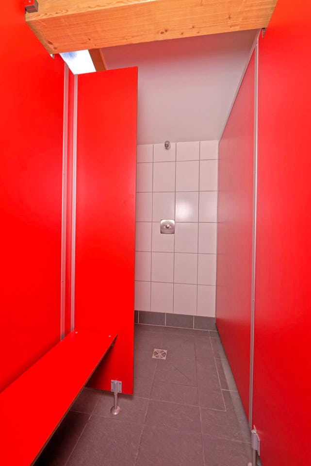  Bed In A 4-Bed Room (females Only)  -  Antique Lodge w/ Carnotzet + Infrared Sauna  - Gallery -  9
