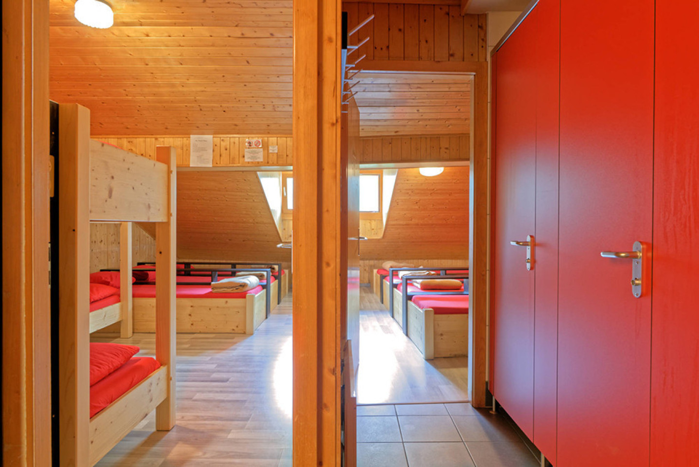  Bed In A 4-Bed Room (females Only)  -  Antique Lodge w/ Carnotzet + Infrared Sauna  - Gallery -  14