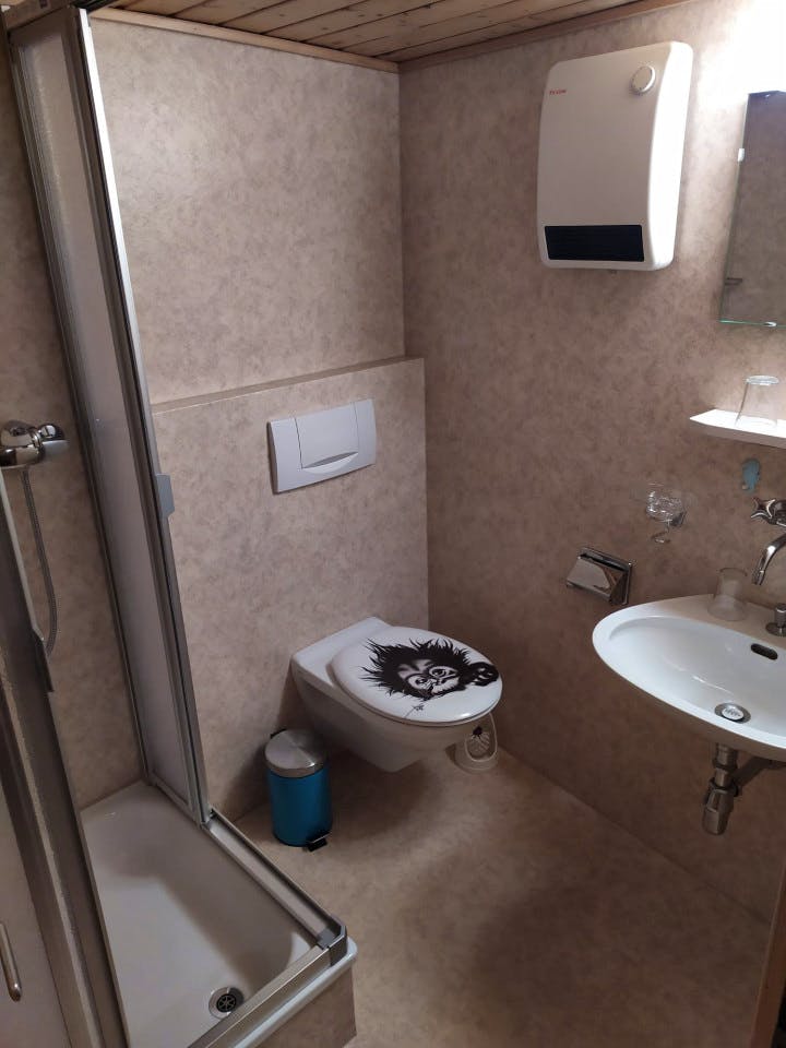  Bed In A 2-Bed Room (females Only)  -  Antique Lodge w/ Carnotzet + Infrared Sauna  - Gallery -  5
