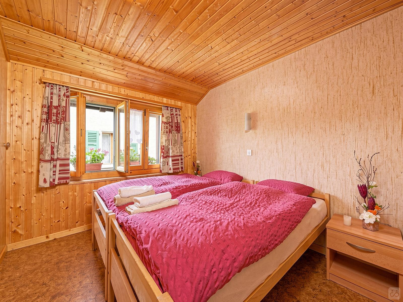  Double Room  -  Antique Lodge w/ Carnotzet + Infrared Sauna  - Gallery -  11