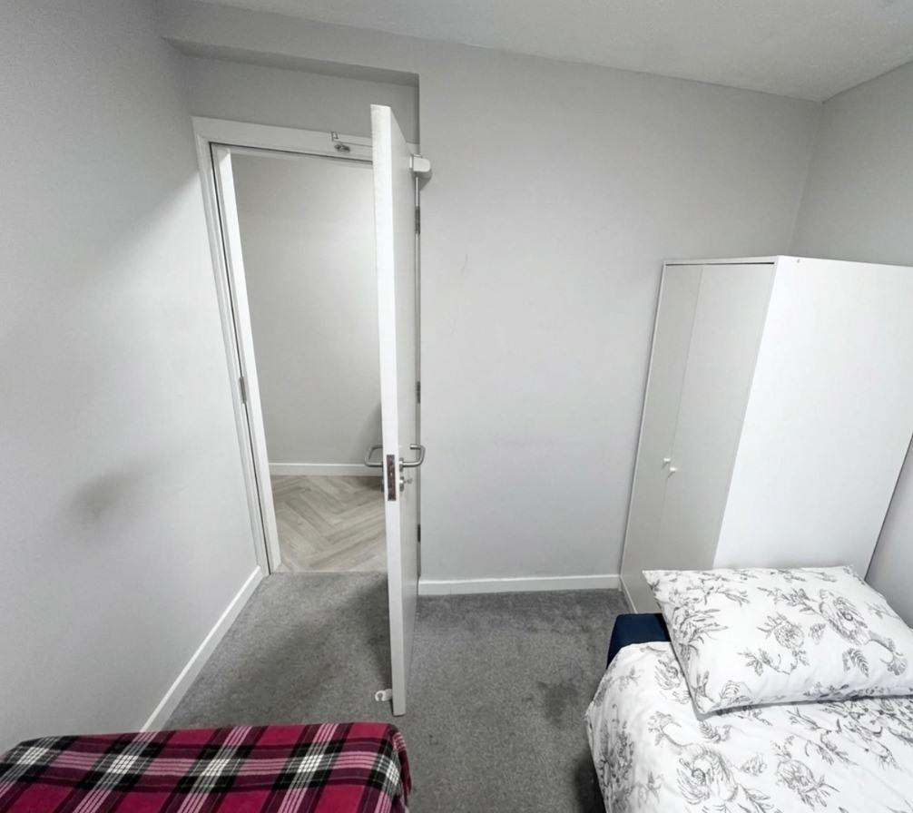Twin Room - 5