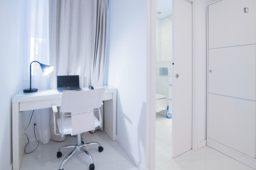 Spacios and inviting studio in Natzaret - Gallery - 14