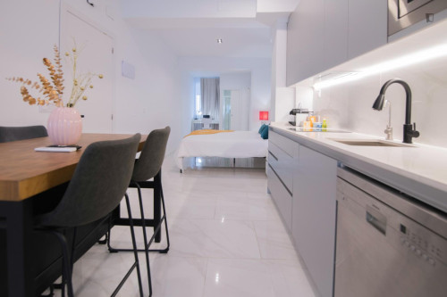 Spacios and inviting studio in Natzaret - Gallery - 29