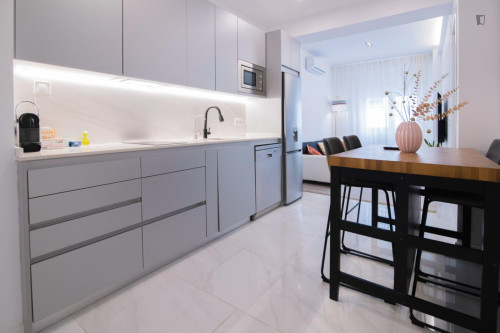 Spacios and inviting studio in Natzaret - Gallery - 16