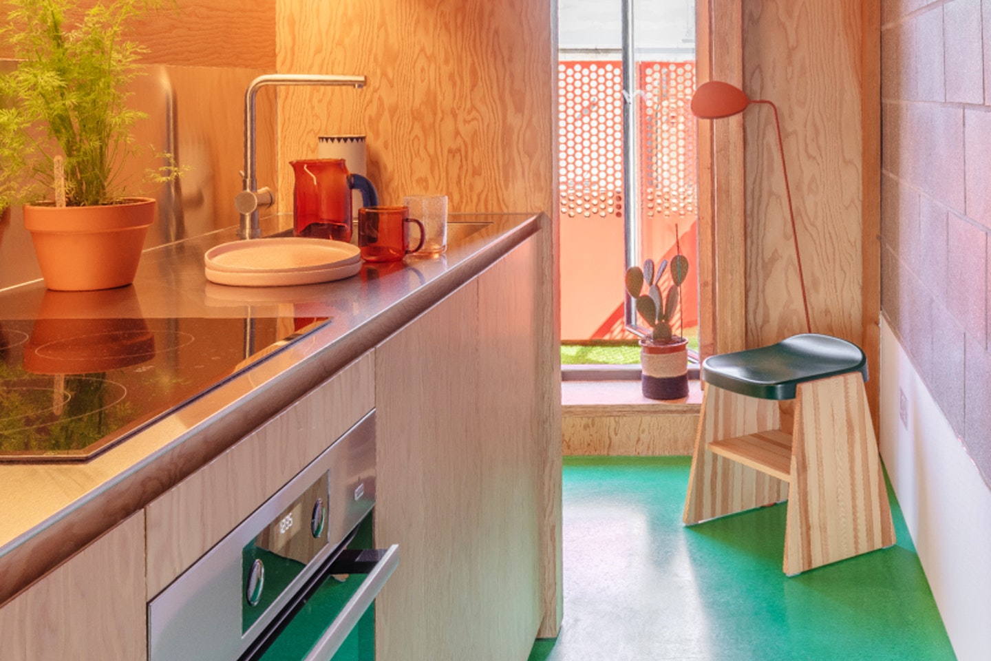  CIty Studio - Roof Level  -  Unique Modern Studio w/ Coworking + Terrace  - Gallery -  8