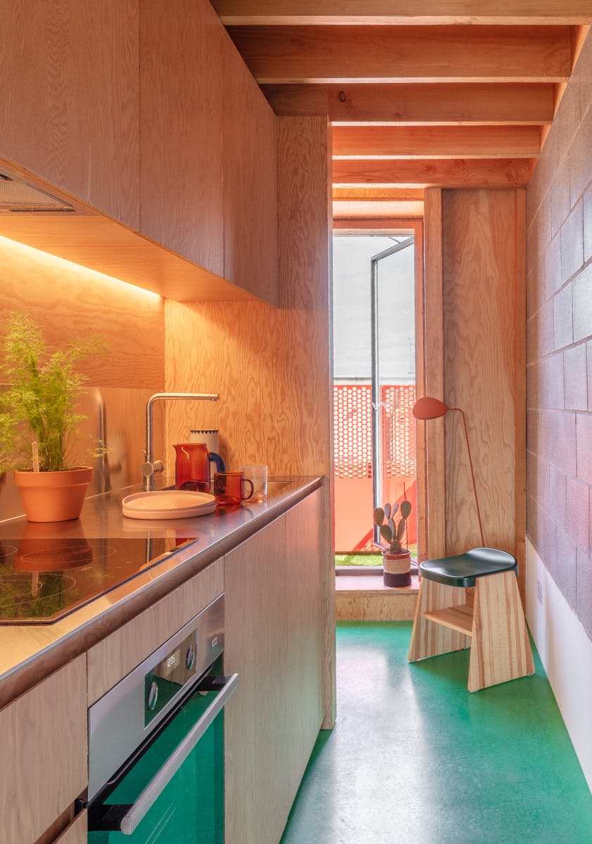  CIty Studio - Roof Level  -  Unique Modern Studio w/ Coworking + Terrace  - Gallery -  17
