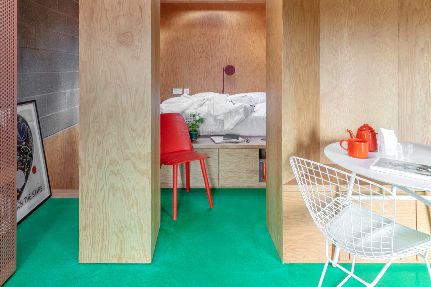  CIty Studio - Roof Level  -  Unique Modern Studio w/ Coworking + Terrace  - Gallery -  3