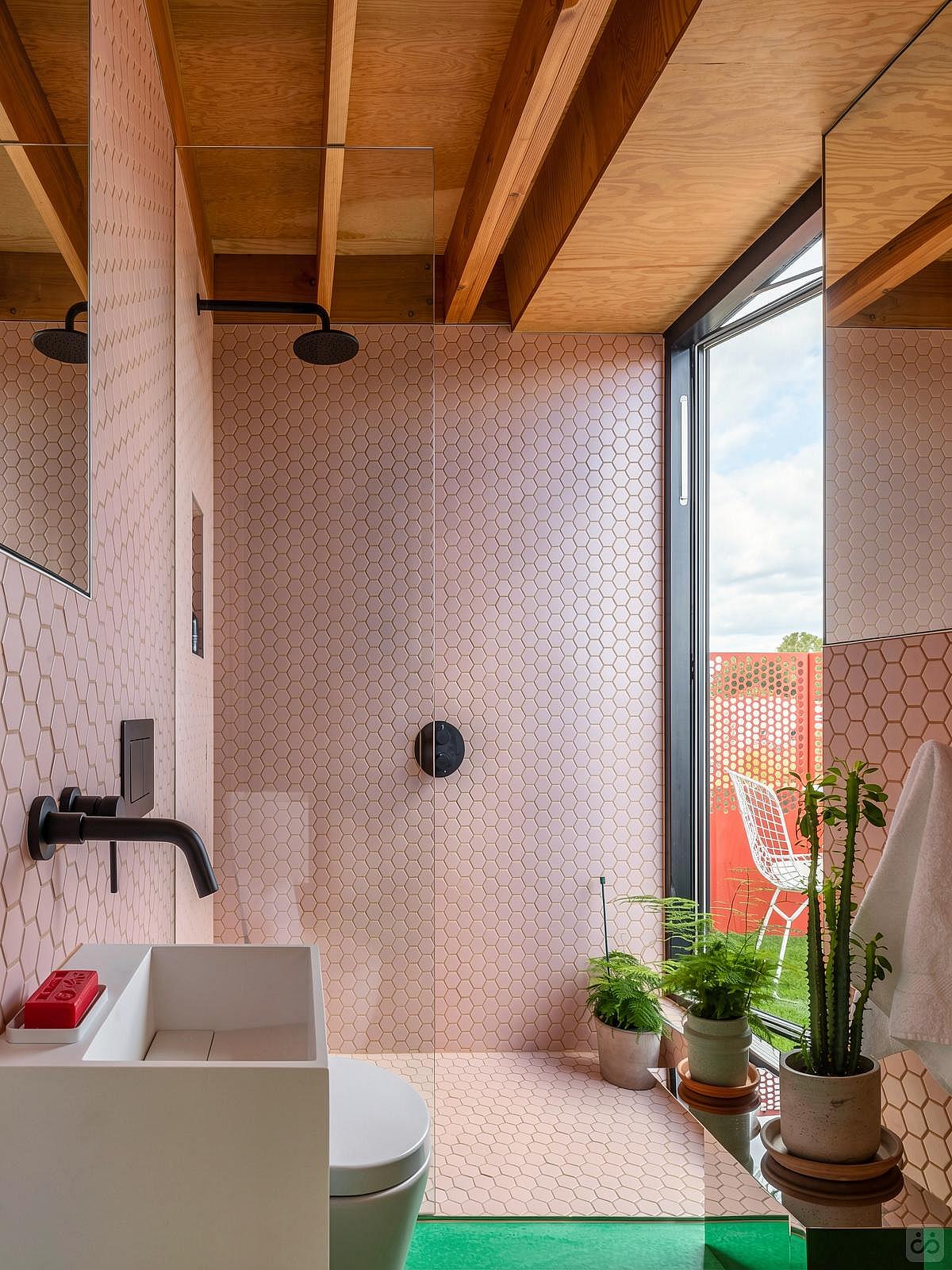  CIty Studio - Roof Level  -  Unique Modern Studio w/ Coworking + Terrace  - Gallery -  45
