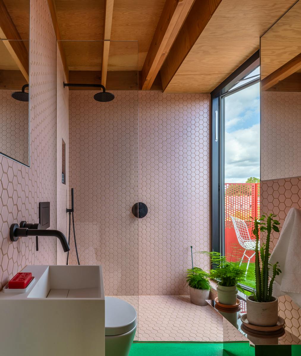  CIty Studio - Roof Level  -  Unique Modern Studio w/ Coworking + Terrace  - Gallery -  27