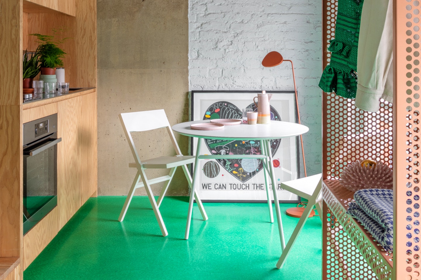  CIty Studio  -  Unique Modern Studio w/ Coworking + Terrace  - Gallery -  2