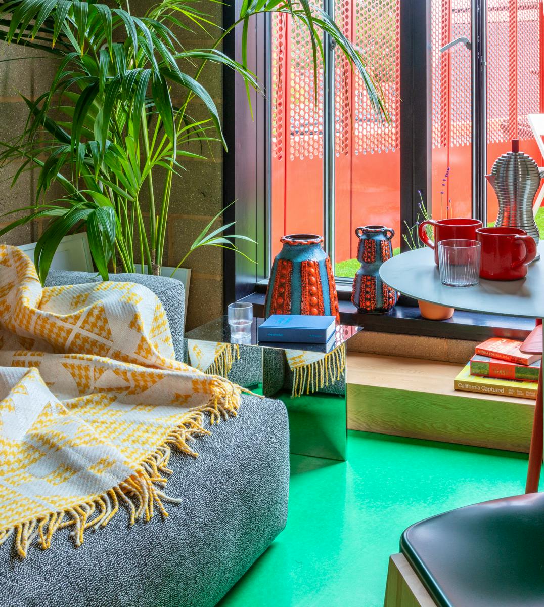  City Apartment  -  Unique Modern Studio w/ Coworking + Terrace  - Gallery -  14