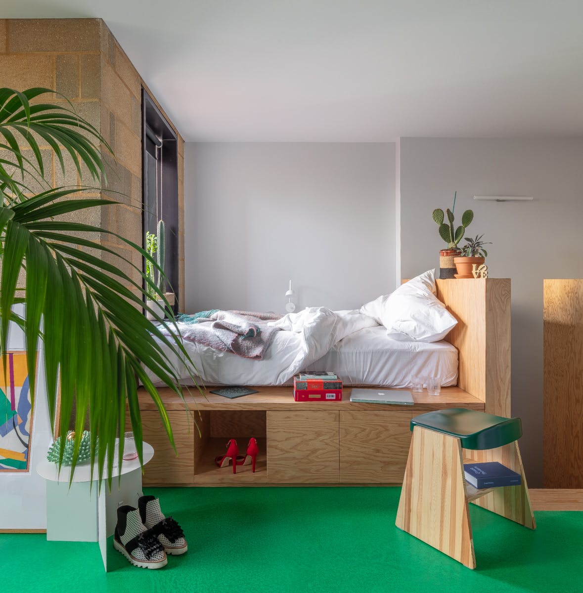  City Apartment  -  Unique Modern Studio w/ Coworking + Terrace  - Gallery -  6