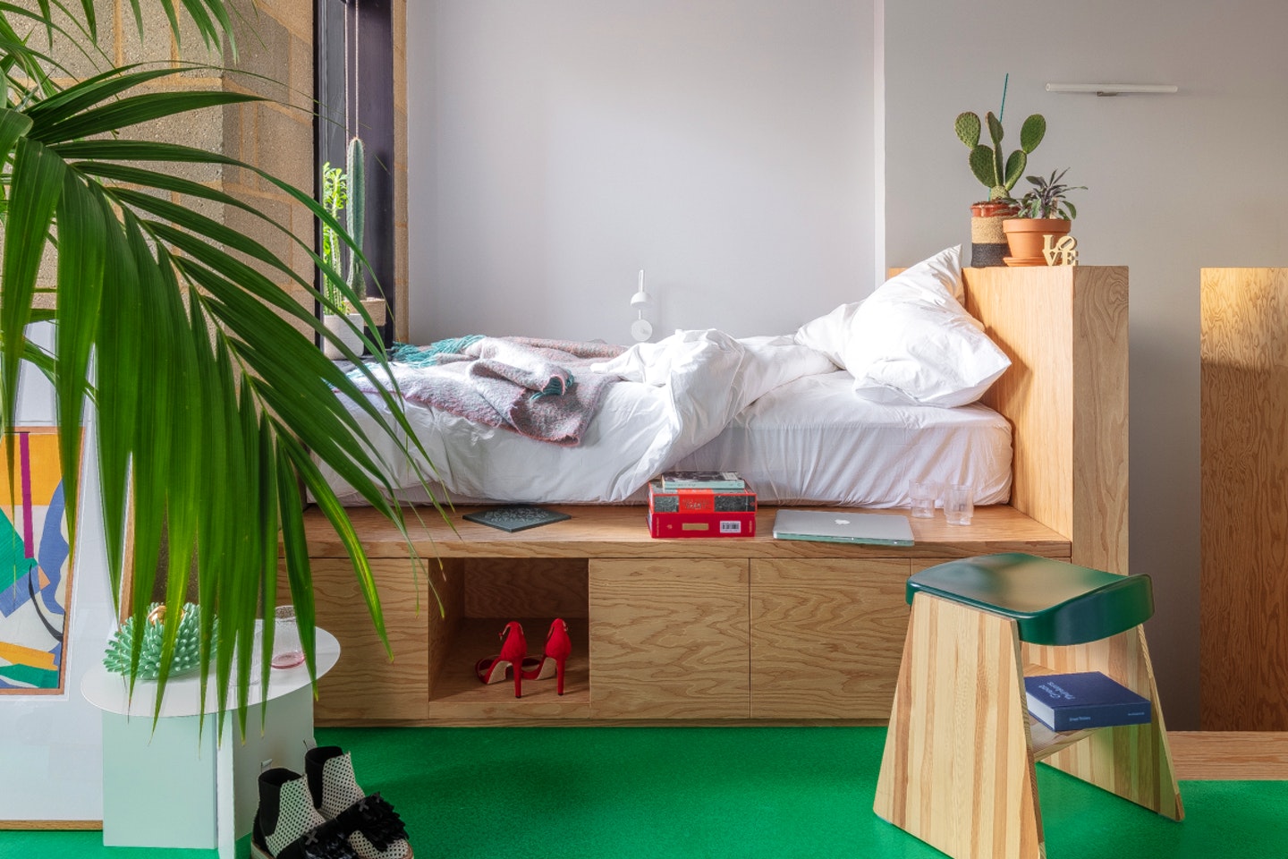  City Apartment  -  Unique Modern Studio w/ Coworking + Terrace  - Gallery -  1